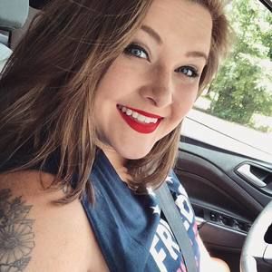 Meet your Posher, Noelle